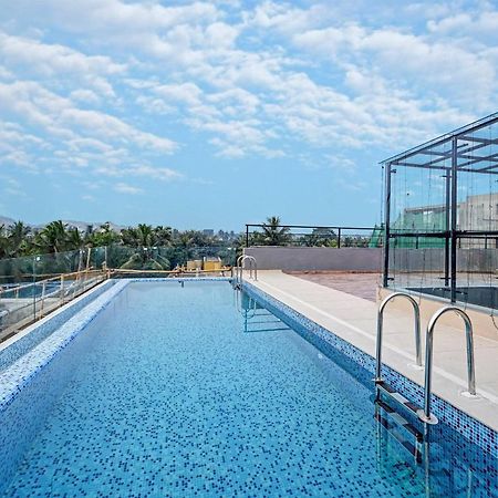 Super Townhouse Oak Hillside Aqua Hotel Khandagiri Екстериор снимка