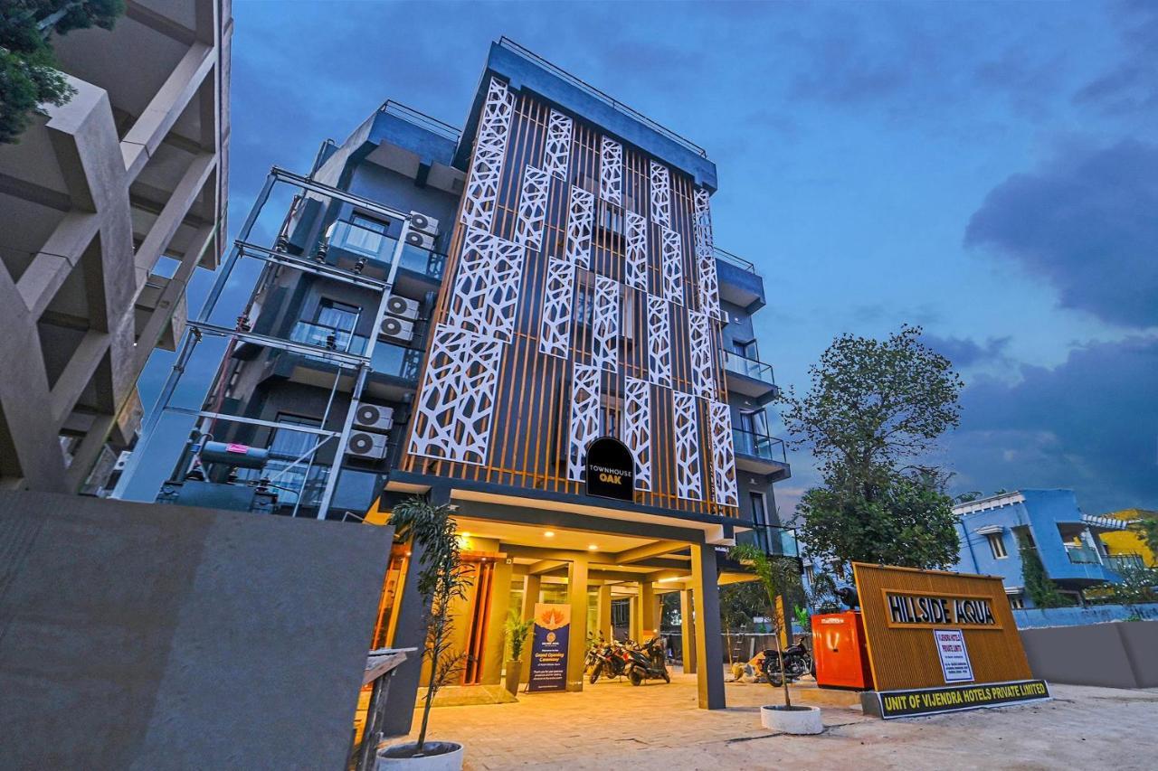 Super Townhouse Oak Hillside Aqua Hotel Khandagiri Екстериор снимка