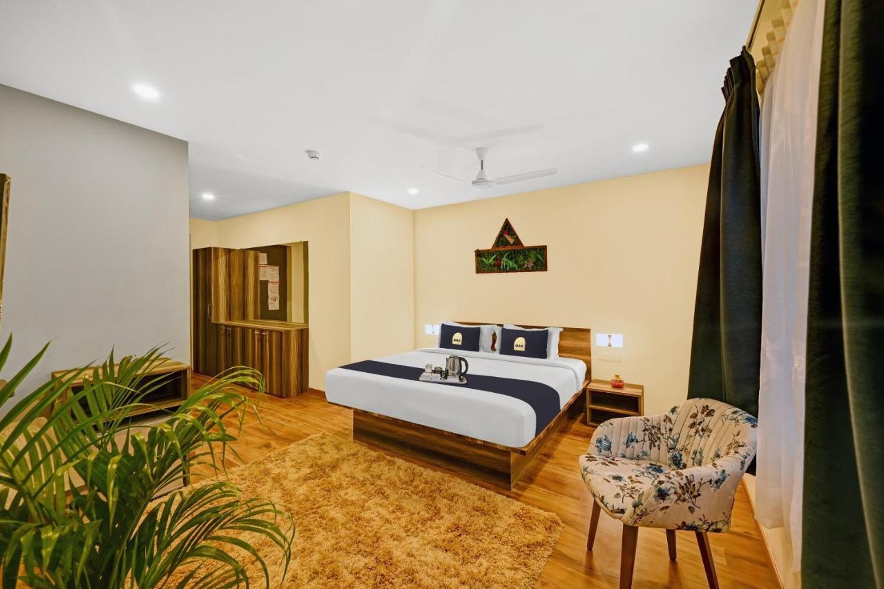 Super Townhouse Oak Hillside Aqua Hotel Khandagiri Екстериор снимка