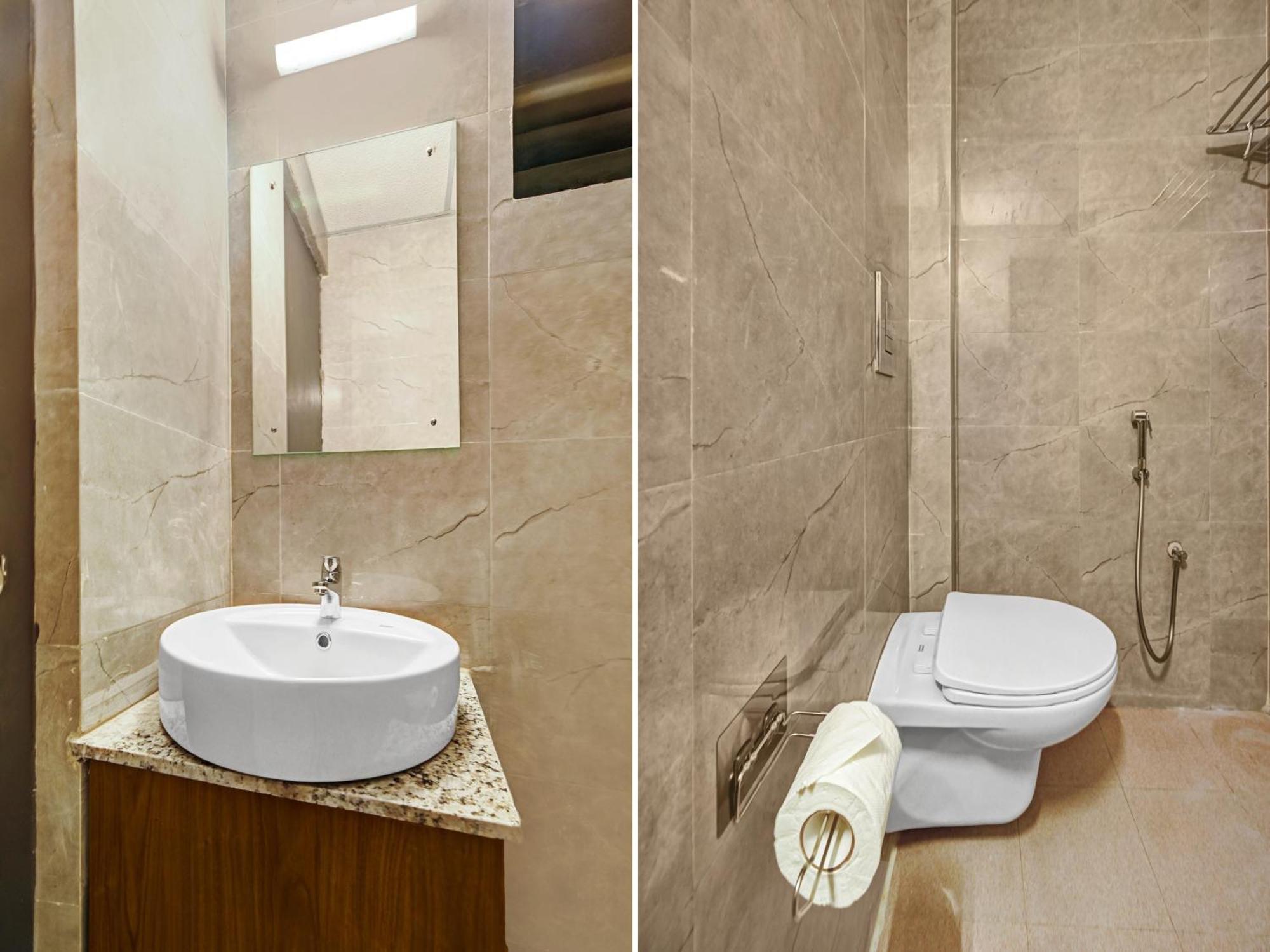 Super Townhouse Oak Hillside Aqua Hotel Khandagiri Екстериор снимка